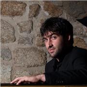 Clases particulares de piano en Cádiz. Profesor titulado, todos los niveles. Gran experiencia como docente